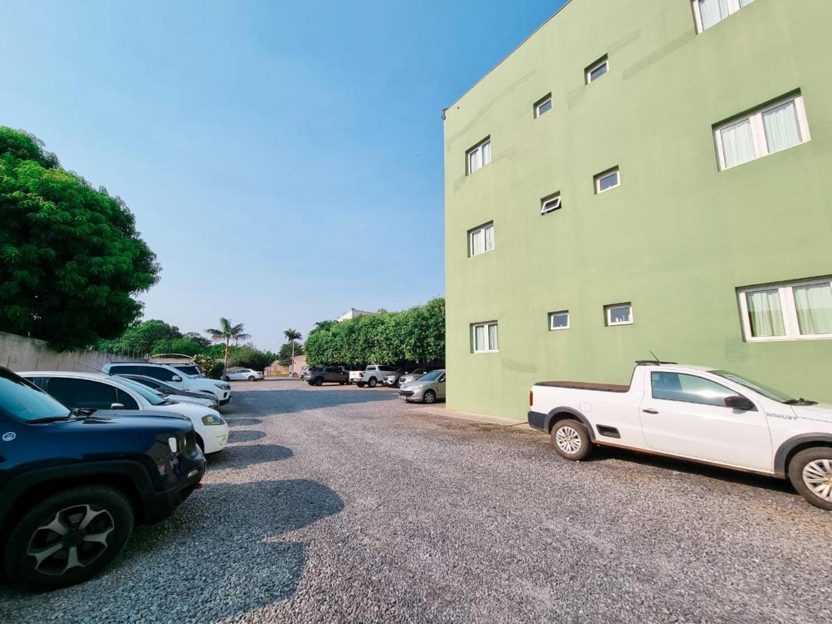 Cerrados Park Hotel Várzea Grande Esterno foto